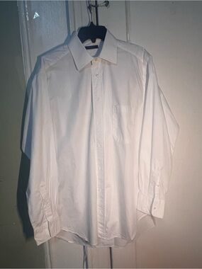 Burberry Classic White Men's Dress Shirt - Long Sleeve size 15 1/2. 32-33
